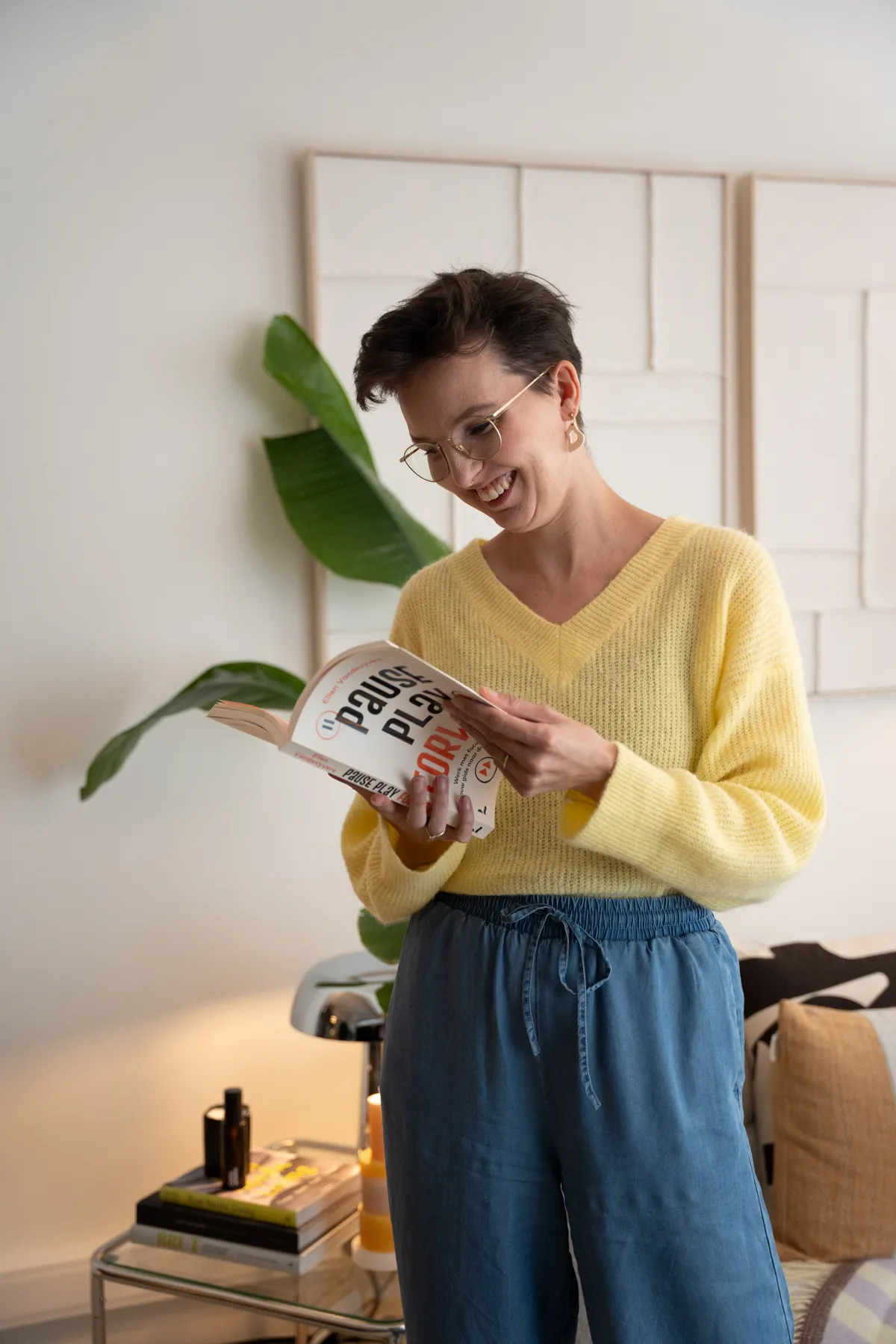 Founder met notitieboek in The Social Studio