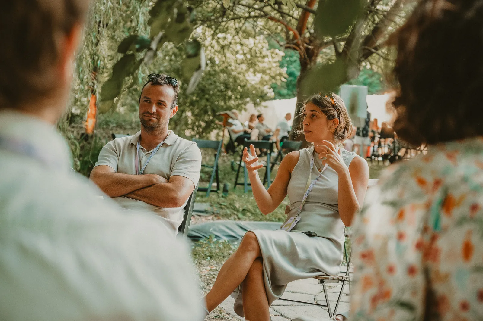 Founders laden samen op tijdens een Ommetoer-dag